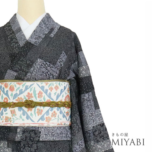 小紋 リサイクル 身丈163cm 裄65.4cm 袷 寄せ柄 パールトーン加工 ブラック Lサイズ お洒落 正絹 広衿 Sランク