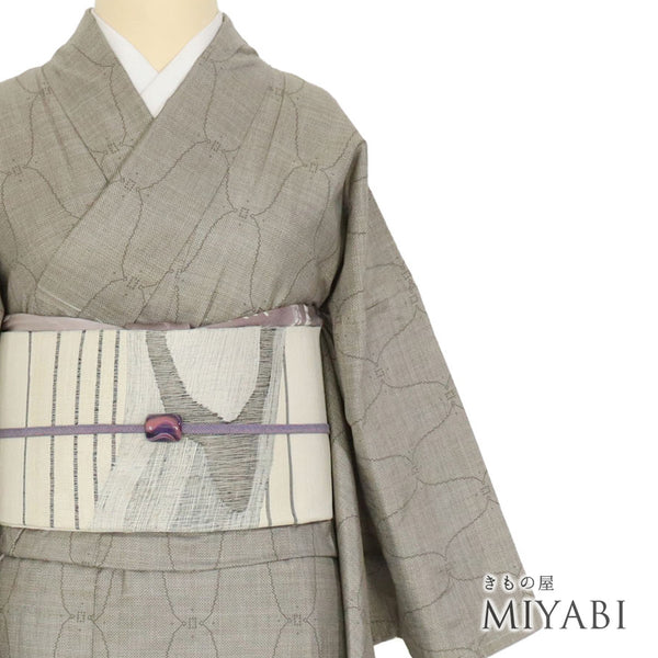 紬 リサイクル 身丈159cm 裄64.6cm 袷 デザイン網目模様 ベージュ Mサイズ お洒落 カジュアル しつけ糸 正絹 広衿 Sランク