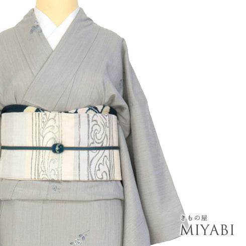 紬 リサイクル 身丈159cm 裄66.4cm 袷 花柄 グレー Mサイズ お洒落 落款 正絹 広衿 Sランク