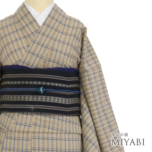 浴衣 リサイクル 夏着物 身丈157.5cm 裄64.8cm 夏物 デザイン格子 阿波しじら ブラウン Mサイズ カジュアル しつけ糸 木綿 洗える着物 バチ衿 Sランク