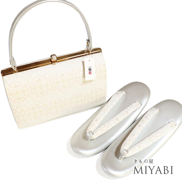 草履・バッグセット お洒落 ベージュ 正絹 未使用品 有職文様 草履サイズ23.5㎝