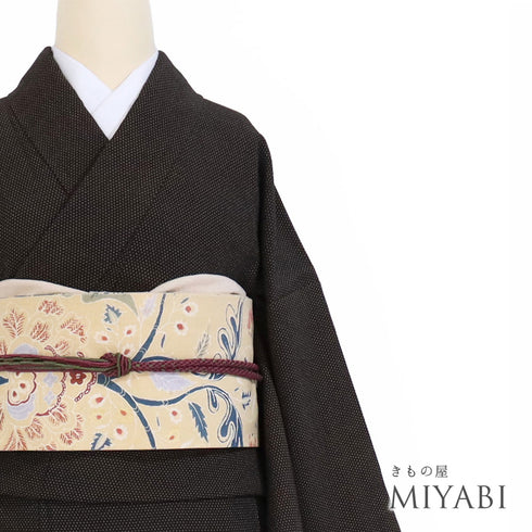 紬 リサイクル 身丈156.6cm 裄65.6cm 袷 蚊絣柄 塩沢紬 ブラウン Mサイズ お洒落 カジュアル しつけ糸 正絹 広衿 Sランク