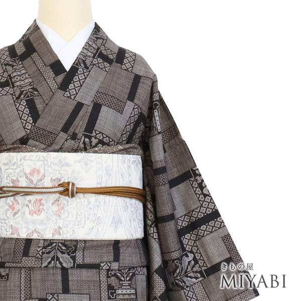 紬 リサイクル 身丈163.5cm 裄65.2cm 袷 デザイン格子 短冊柄 ブラウン Lサイズ お洒落 カジュアル しつけ糸 正絹 広衿 Sランク