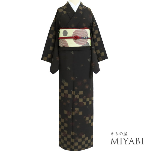 付下げ リサイクル 身丈162cm 裄64.8cm 袷 市松に桜柄 ブラウン Lサイズ お洒落 ポリエステル 広衿 Sランク