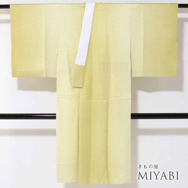 長襦袢 リサイクル 長襦袢 身丈116.8cm 裄61.6cm 袷 鱗の地紋柄 縦ぼかし イエロー SSサイズ 正絹 袖無双 Aランク