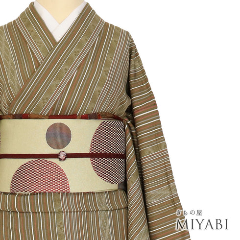 小紋 リサイクル 身丈169.5cm 裄64.4cm 袷 デザイン縞柄 ブラウン LLサイズ お洒落 しつけ糸 正絹 広衿 Sランク