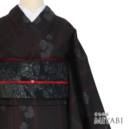 小紋 リサイクル 身丈162.5cm 裄66.6cm 袷 格子に蔦柄 地紋 ブラック Lサイズ お洒落 カジュアル ポリエステル 洗える着物 広衿 新品・未使用品