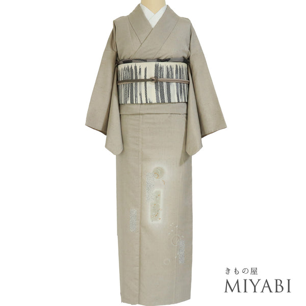 付下げ リサイクル 身丈152.2cm 裄63.2cm 袷 短冊や摺り疋田柄 金駒刺繍 箔 ベージュ Sサイズ お洒落 正絹 広衿 Sランク