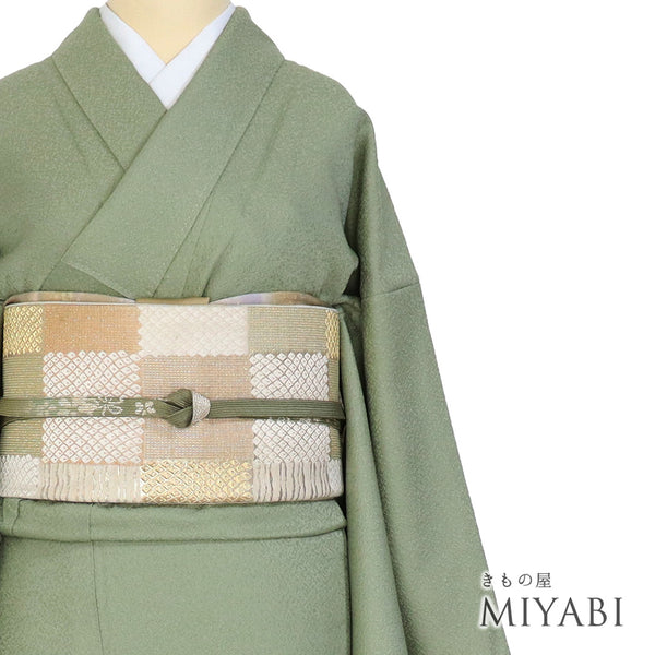 色無地 リサイクル 身丈166cm 裄65.6cm 袷 グリーン LLサイズ フォーマル 一つ紋 しつけ糸 正絹 広衿 地紋あり Sランク