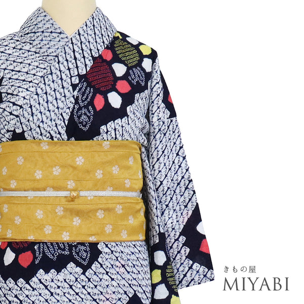 浴衣 リサイクル 夏着物 身丈151cm 裄62.8cm 夏物 花柄に麻の葉柄 絞り ネイビー Sサイズ カジュアル しつけ糸 木綿 洗える着物 バチ衿 Sランク