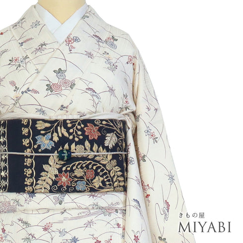 小紋 リサイクル 身丈158cm 裄63.8cm 袷 付け下げ小紋 花車に楓や松模様 ホワイト Mサイズ お洒落 カジュアル 正絹 広衿 Aランク