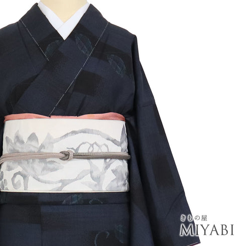 本場大島紬 リサイクル 身丈158.5cm 裄64.9cm 袷 葉柄 ネイビー Mサイズ カジュアル お洒落 証紙 しつけ糸 正絹 広衿 Sランク