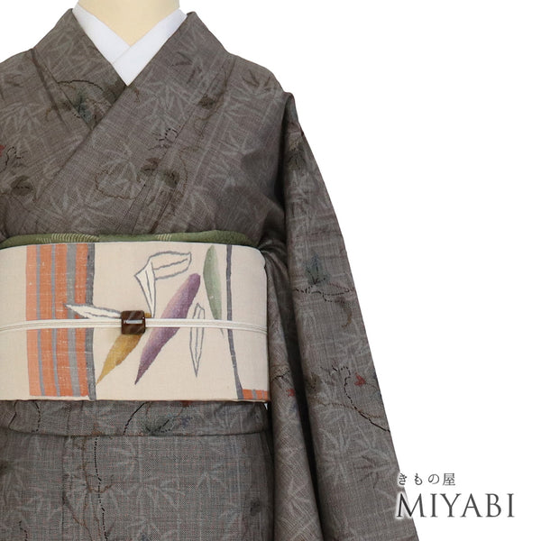 紬 リサイクル 身丈158.8cm 裄66.8cm 袷 竹に蔓草花柄 ブラウン Mサイズ お洒落 カジュアル 正絹 広衿 Sランク