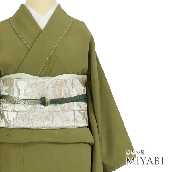 色無地 リサイクル 身丈156.5cm 裄62.6cm 袷 グリーン Mサイズ セミフォーマル 一つ紋 しつけ糸 正絹 広衿 地紋なし Aランク