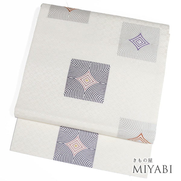 名古屋帯 リサイクル 帯丈357.5cm 六通 地紋 幾何学柄 アイボリー Sサイズ 正絹 未使用品 お洒落 カジュアル