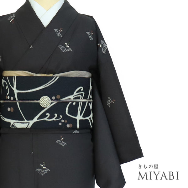 小紋 リサイクル 身丈157.5cm 裄63.6cm 単衣 青海波にひょうたん柄 地紋 ブラック Mサイズ お洒落 カジュアル ポリエステル 洗える着物 広衿 Aランク