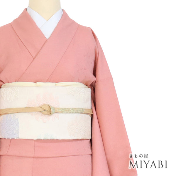 色無地 リサイクル 身丈162.2cm 裄64.8cm 袷 加賀友禅作家 藤村加泉 ピンク Lサイズ セミフォーマル お洒落 落款 一つ紋 正絹 広衿 地紋あり Sランク