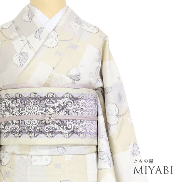 紬 リサイクル 身丈153.8cm 裄63.2cm 袷 市松に葉や小花柄 箔 ベージュ Sサイズ お洒落 カジュアル 正絹 広衿 Sランク