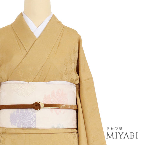 色無地 リサイクル 身丈163.2cm 裄67.2cm 袷 市松柄 イエロー Lサイズ セミフォーマル お洒落 落款 一つ紋 正絹 広衿 地紋あり Sランク