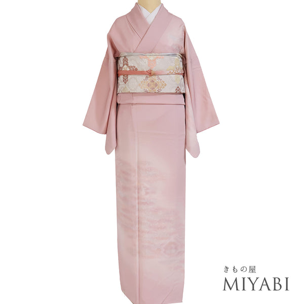付下げ リサイクル 身丈158cm 裄64cm 袷 色無地 有栖川模様 ぼかし柄 花唐草模様地紋 ピンク Mサイズ セミフォーマル お洒落 一つ紋 正絹 広衿 Aランク
