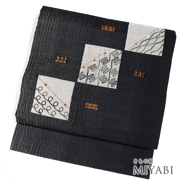 名古屋帯 リサイクル 帯丈383cm ポイント柄 四角にコード刺繍 ドロンワーク 縦ぼかし ブラック Lサイズ 不明 Sランク お洒落 カジュアル