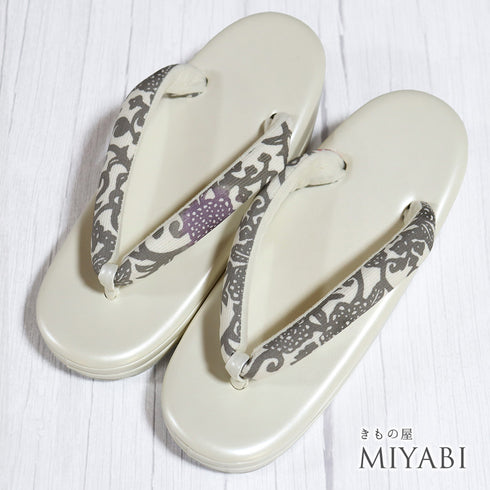 草履 新品 アイボリー 新品・未使用品 紅型染
