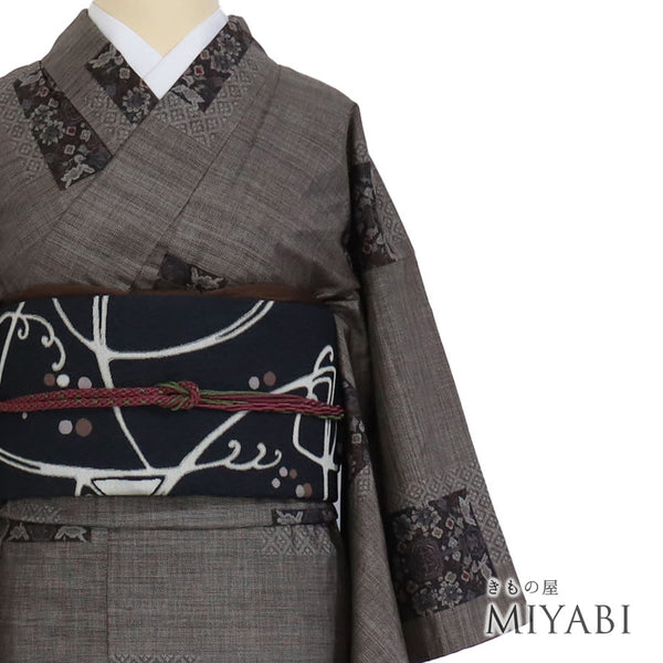 紬 リサイクル 身丈157.5cm 裄62.6cm 袷 ブラウン Mサイズ お洒落 カジュアル 正絹 広衿 Sランク