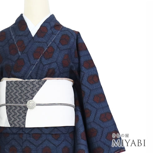 紬 リサイクル 身丈162cm 裄64.8cm 袷 結城紬 亀甲柄 ブルー Lサイズ カジュアル お洒落 証紙 しつけ糸 正絹 広衿 Aランク