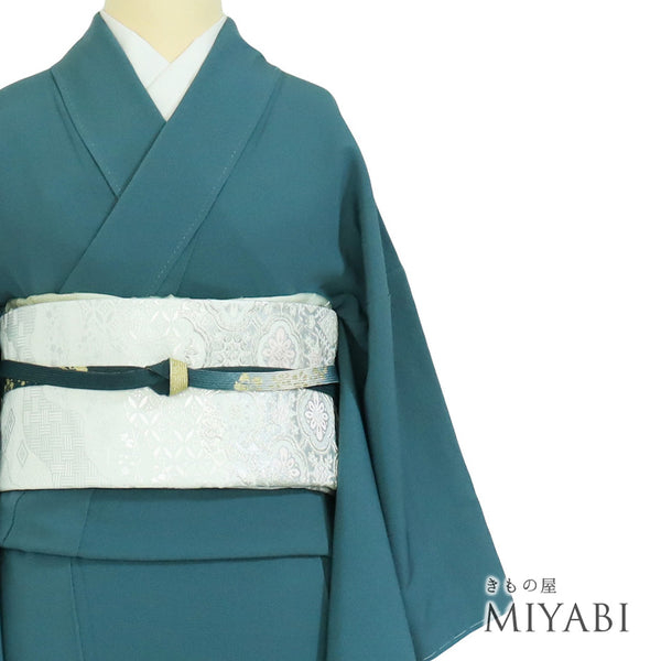 色無地 リサイクル 身丈158cm 裄62.8cm 袷 花井幸子の色 グリーン Mサイズ セミフォーマル 落款 一つ紋 しつけ糸 正絹 広衿 地紋なし Sランク