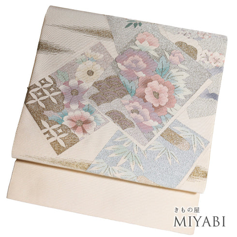 名古屋帯 リサイクル 帯丈362cm ポイント柄 色紙に花柄 アイボリー Mサイズ 正絹 Sランク お洒落