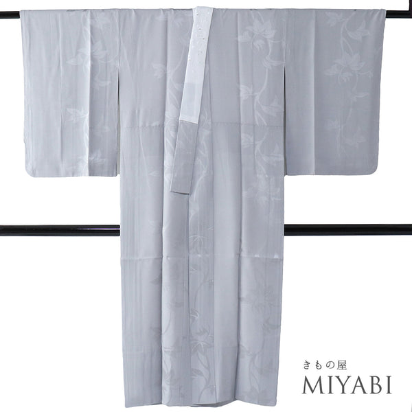 長襦袢 リサイクル 長襦袢 身丈132cm 裄65.2cm 袷 蔦の地紋柄 刺繍半衿付き グレー Mサイズ 正絹 Sランク