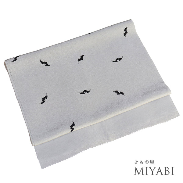 帯揚げ リサイクル お洒落 ちりめん 正絹 グレー コウモリ柄 新品・未使用品 AG-1221