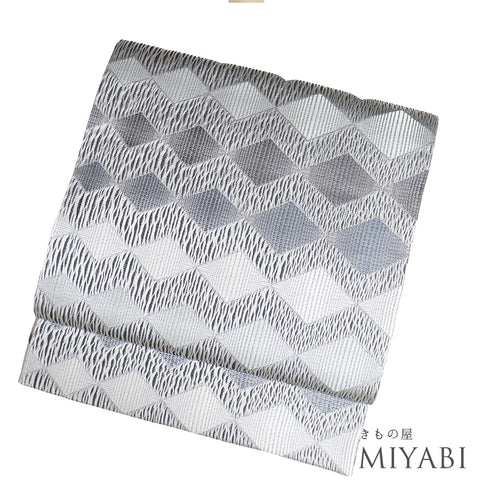 袋帯 リサイクル 帯丈468cm 全通 菱あみかけ柄 本場筑前 ガード加工 グレー LLサイズ 正絹 新品・未使用品 お洒落