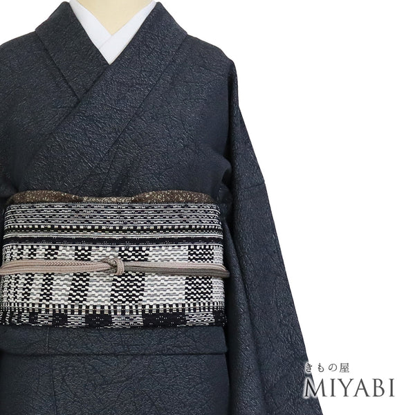 小紋 リサイクル 身丈161.5cm 裄65.2cm 袷 作家物 鞍馬山福寿印 ブラック Lサイズ お洒落 落款 一つ紋 正絹 広衿 Sランク