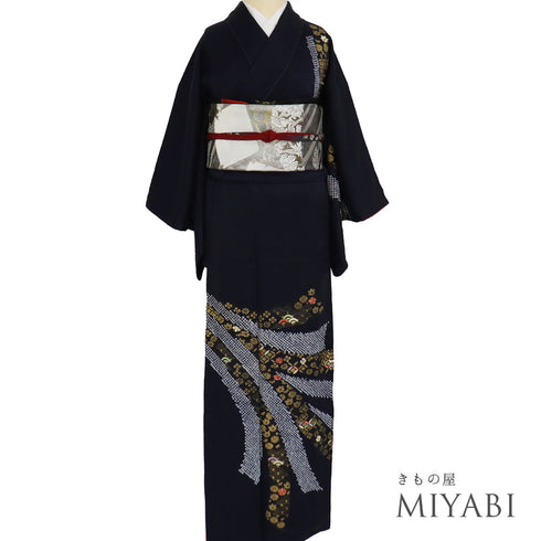 付下げ リサイクル 身丈159.2cm 裄63.2cm 袷 部分絞り 刺繍加工 箔加工 七宝柄 小花柄 ネイビー Mサイズ お洒落 正絹 広衿 Aランク