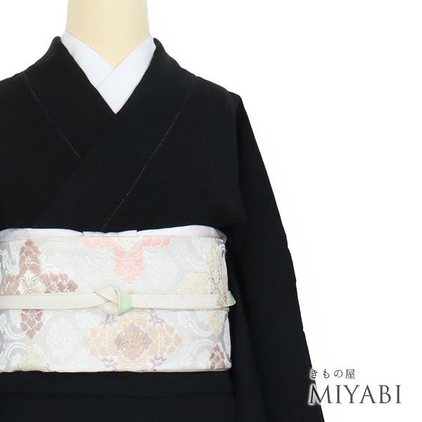 色無地 リサイクル 身丈160cm 裄69.4cm 袷 ブラック Mサイズ お洒落 一つ紋 真向き月に星紋 正絹 広衿 地紋なし Sランク