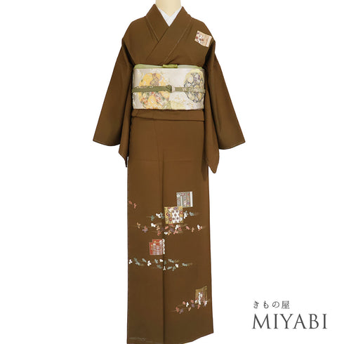 付下げ リサイクル 身丈160.3cm 裄66cm 袷 源氏香に萩柄 金駒刺繡 箔 ブラウン Mサイズ お洒落 正絹 広衿 Sランク