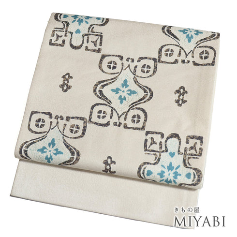 袋帯 リサイクル 帯丈428cm ポイント柄 オリエンタル調柄 アイボリー Sサイズ 正絹 Sランク お洒落