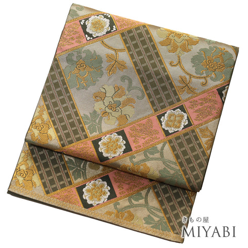 袋帯 リサイクル 帯丈442cm 六通 唐花模様 斜め格子柄 正倉院撥鏤文様 北出与三郎謹製 ゴールド Mサイズ 正絹 Sランク フォーマル セミフォーマル