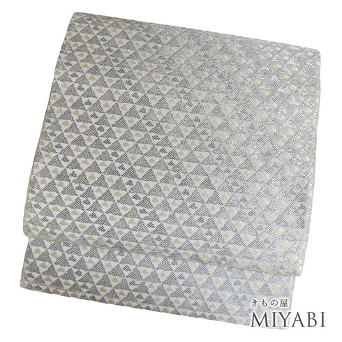 袋帯 リサイクル 帯丈438cm 六通 ボーダー柄 雪輪柄 ベージュ Mサイズ 正絹 Sランク お洒落 (コピー)