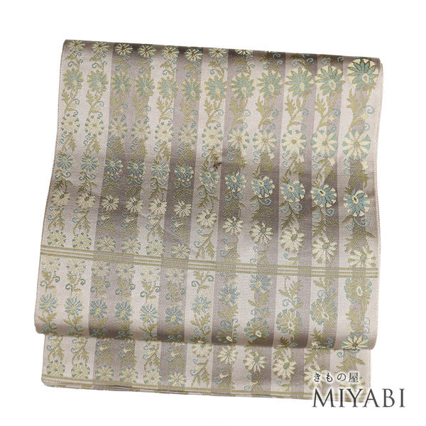 袋帯 リサイクル 帯丈436cm 全通 縞に花唐草柄 ベージュ Mサイズ 正絹 Cランク お洒落