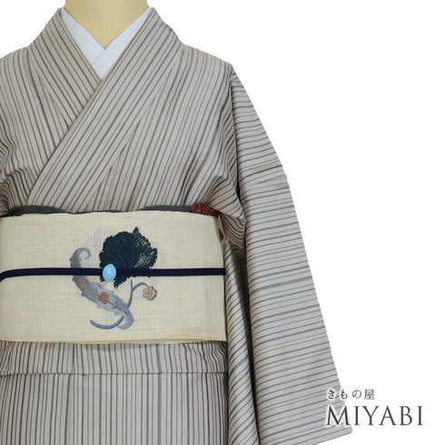 紬 リサイクル 身丈158.5cm 裄65.8cm 単衣 縞模様 グレー Mサイズ カジュアル 正絹 広衿 Aランク