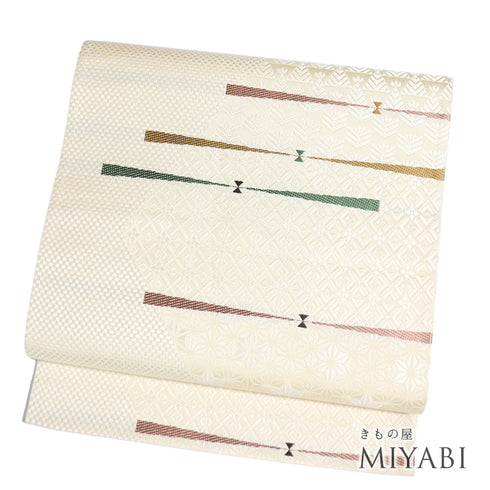 袋帯 リサイクル 帯丈440cm 全通 幾何学柄 地紋 ベージュ Mサイズ 正絹 新品・未使用品 お洒落