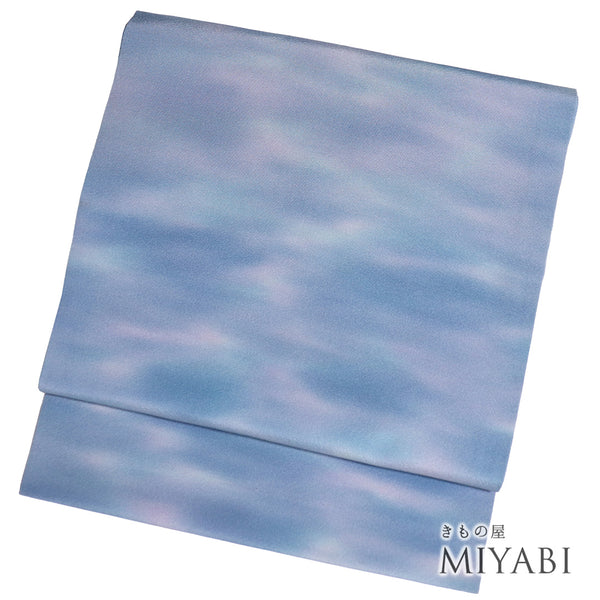 名古屋帯 リサイクル 帯丈340cm 全通 ぼかし 本郷太田子 ブルー Sサイズ 正絹 未使用品 お洒落 カジュアル 落款