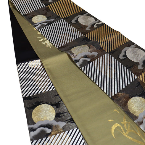 袋帯 リサイクル 帯丈440cm 六通 市松に月や縞柄 ゴールド Mサイズ 正絹 Aランク セミフォーマル お洒落