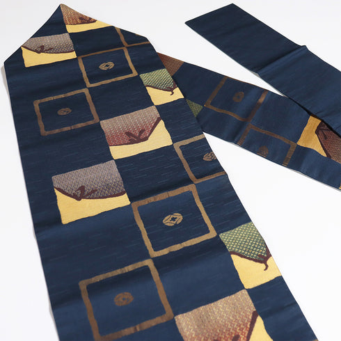 名古屋帯 リサイクル 帯丈355cm 六通 幾何学柄 ネイビー Sサイズ 正絹 Sランク お洒落 カジュアル