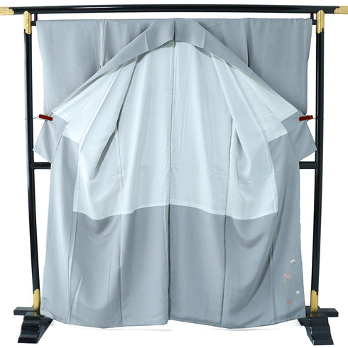 色無地 リサイクル 身丈159.5cm 裄68.4cm 袷 グレー Mサイズ セミフォーマル 落款 一つ紋 蟹牡丹紋 正絹 広衿 地紋なし Aランク