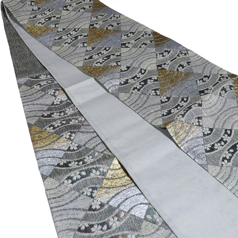 袋帯 リサイクル 帯丈438cm 六通 デザイン格子に桜柄 パールトーン加工 グレー Mサイズ 正絹 新品・未使用品 セミフォーマル お洒落