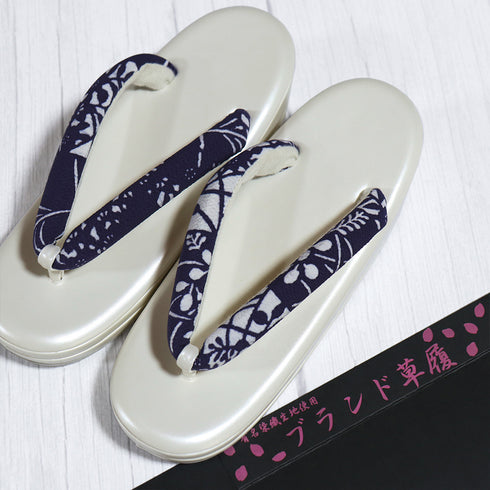 草履 新品 ホワイト 新品・未使用品 ブランド草履