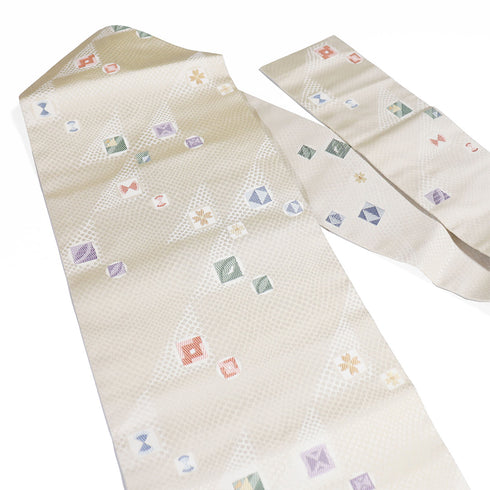 名古屋帯 リサイクル 帯丈372.5cm 六通 デザイン小紋柄 ベージュ Mサイズ 正絹 未使用品 お洒落 カジュアル